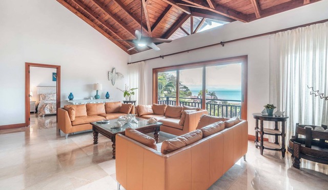Oceanview Villa with Private Pool in Samana