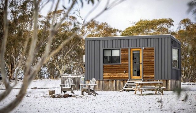 Off-grid Tiny House @ Big Yard Escapes, Bushland