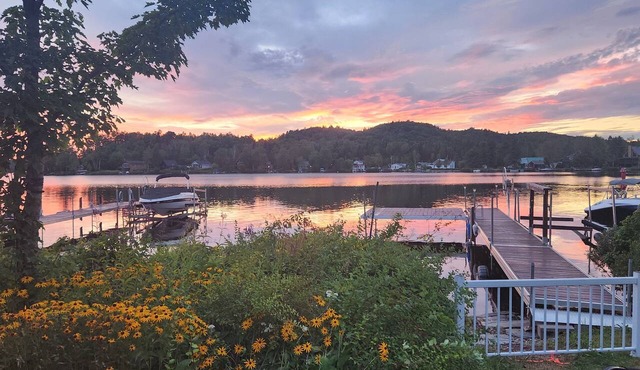 Ohana Chalet, on the Water's Edge with a Private Dock
