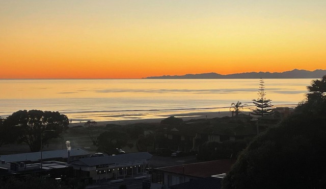 Ohope main beach, across road from surf club, wide ocean views, quiet ROW