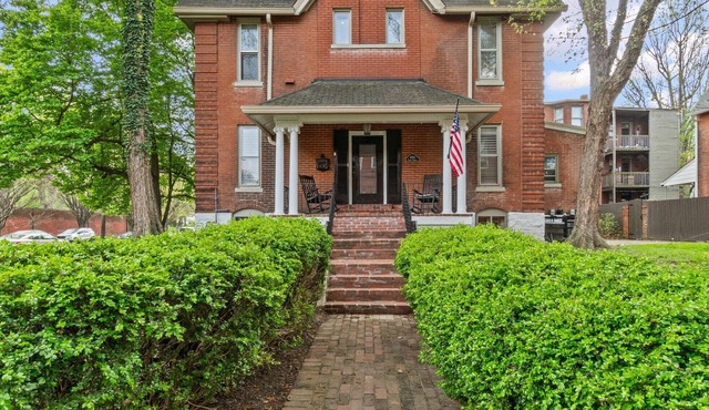 Old Louisville Charm with Modern Amenities - On a Brick-Lined Quaint Street