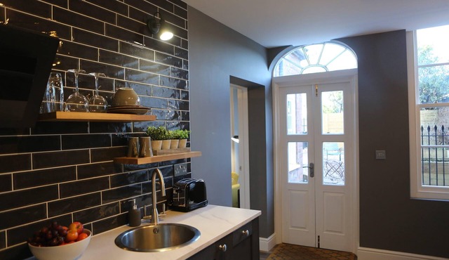 Old Rectifying House Superior Apartment