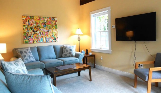 Old World Charm, Modern Conveniences - 3 BR private home in quiet setting