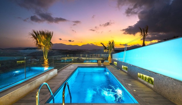 Oleas Suite Sun Private Pool