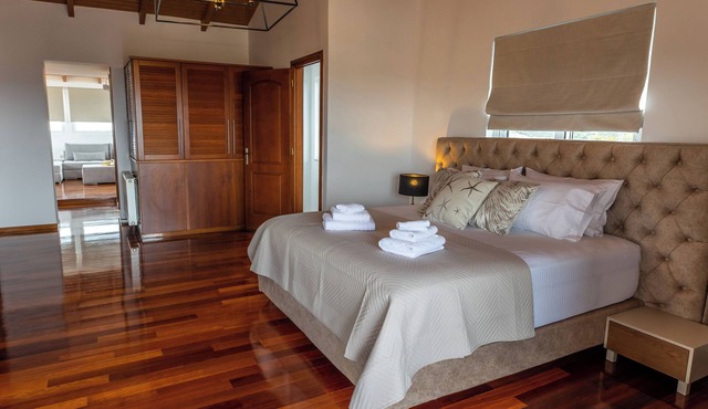 OLIVE GROVE VILLA