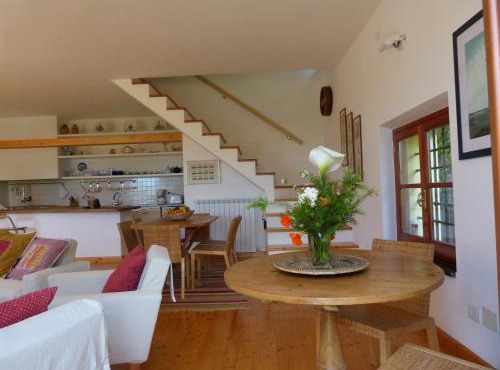 Olive Press Lodge