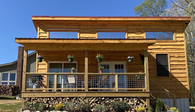 Olivia’s Cozy Cabin - Fire-pit, Mountain View’s - 20 Min to Asheville