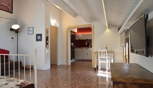 OLLY HOME luxury loft