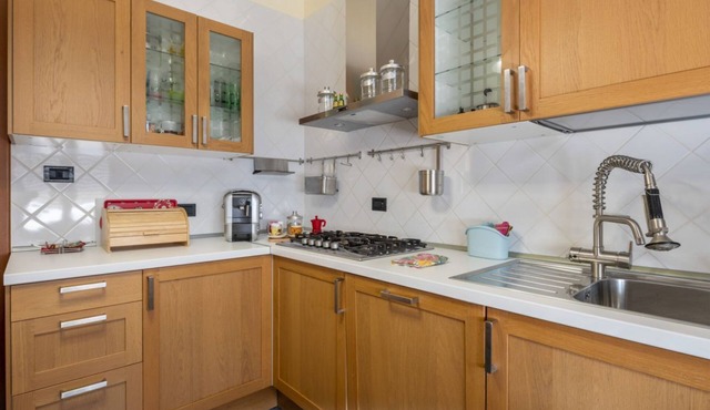 Oltretorrente Quiet Apartment - con Balconi!