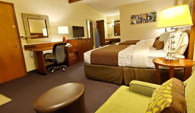 Olympic Inn & Suites