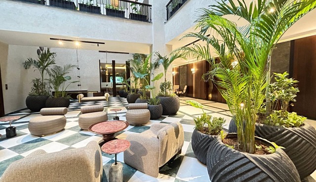 Omaya Suites