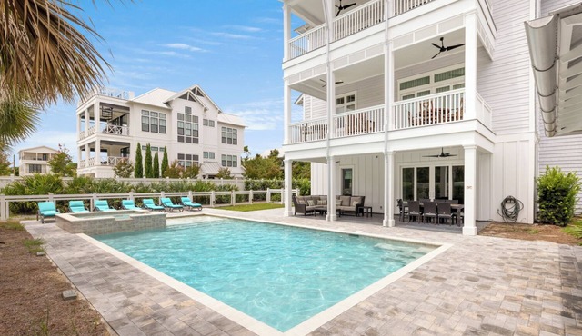 On 30A! Private Pool, Golf Cart and Rooftop Views