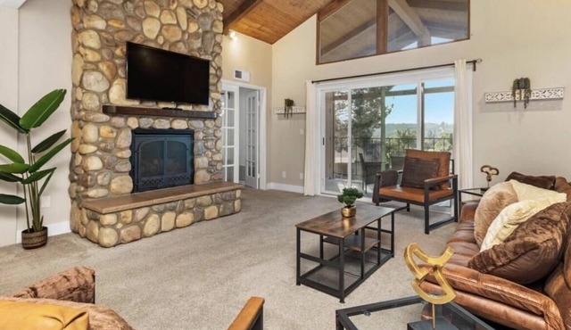 On golf course next to lake San Marcos. Close to theme parks and beach