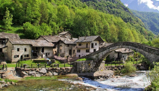 On holiday among the Lakes, Rivers and Meadows of Valchiusella (Piedmont Alps)