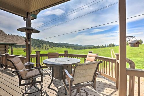 On-Site Hiking Access: Mtn-View Conifer Cabin