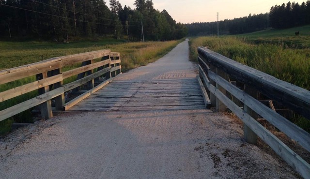 On the Mickelson Trail: Log Home Perfect for families