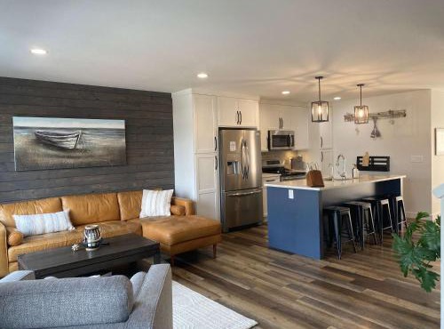 On The Ridge 3BR Sylvan Lake Retreat Sleeps 6