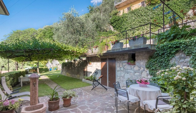 On the shores of Lake Garda – Apartment Corte Faliva