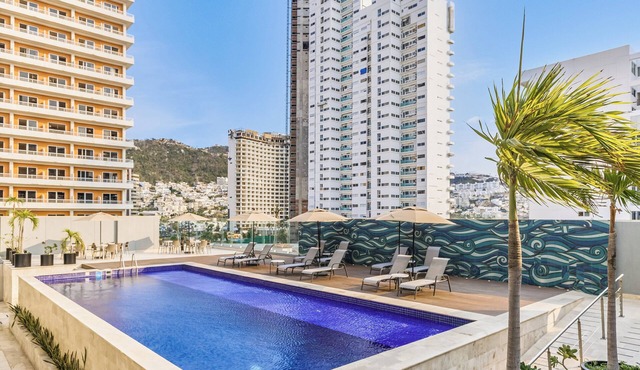 One Acapulco Costera