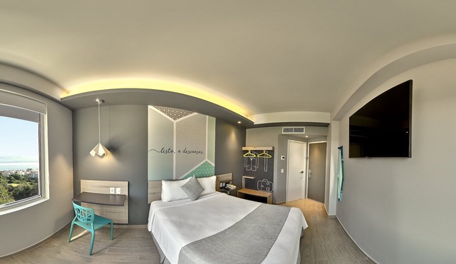 One Acapulco Diamante