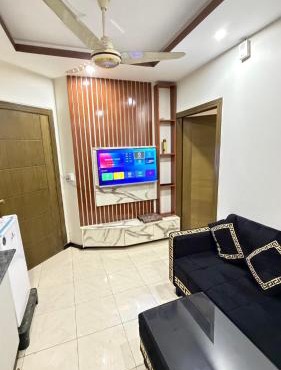 One Bed Corner Fully Furnished Apartment B17