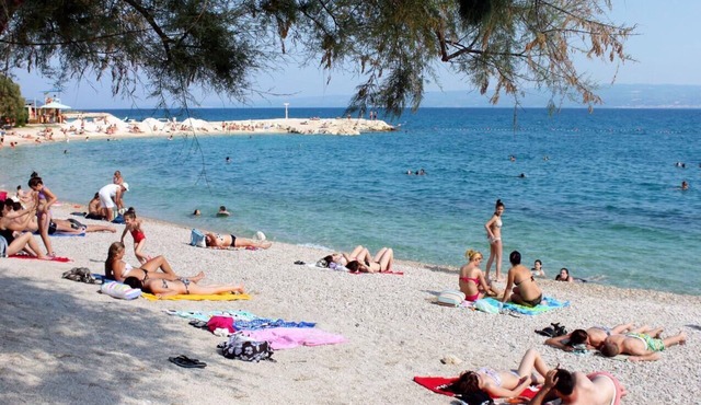 One bedroom apartment with terrace Solin, Split (A-16067-a)