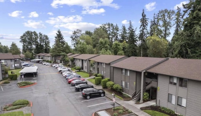 One-bedroom near JBLM 06