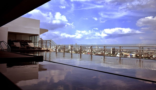 One Central Hotel