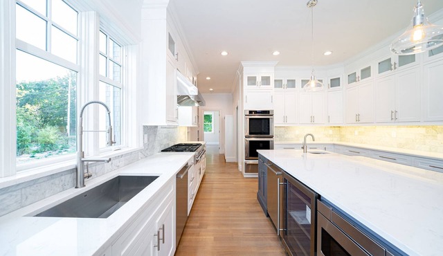 One Mile From Winged Foot - 7 bedroom /7 bathroom new construction