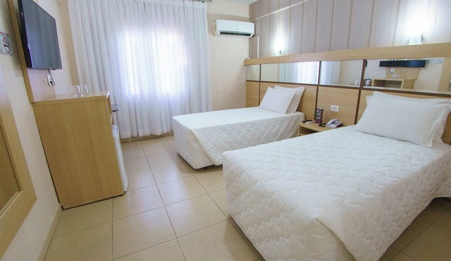 One Unit | Breakfast Included | Near Bird Park