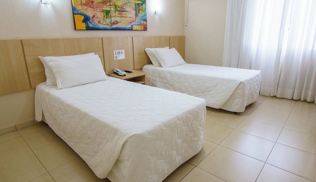 One Unit w/Double Bed | Breakfast Included | Gym Access | Near Waterfalls