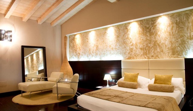OneMhotel