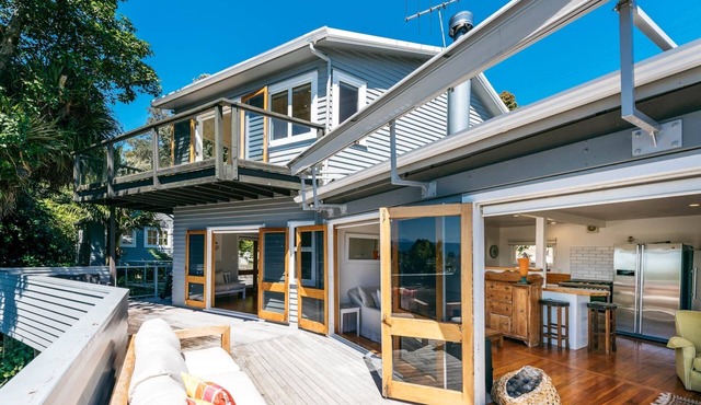 ONETANGI VISTA | Coast & Country | WINTER DEAL