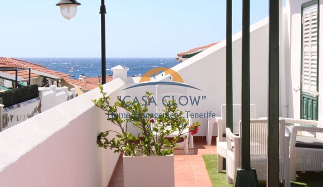 Only 100 meters to the beach! Sea views!