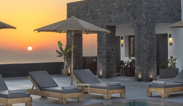 Onyx Hotel & Suites