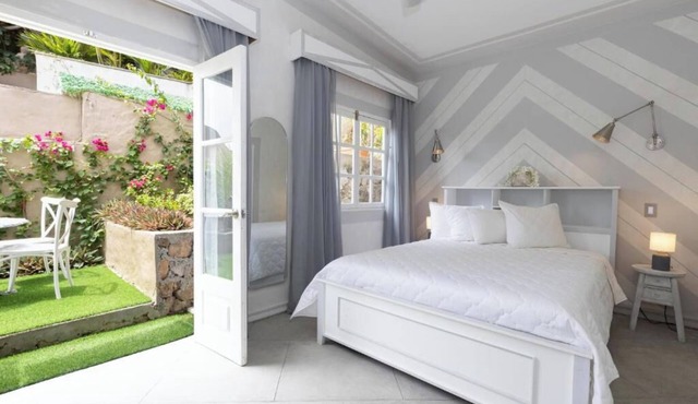 Opal Suite