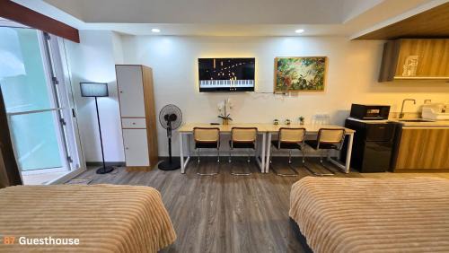 Opalite Comforting Studio Condo Unit
