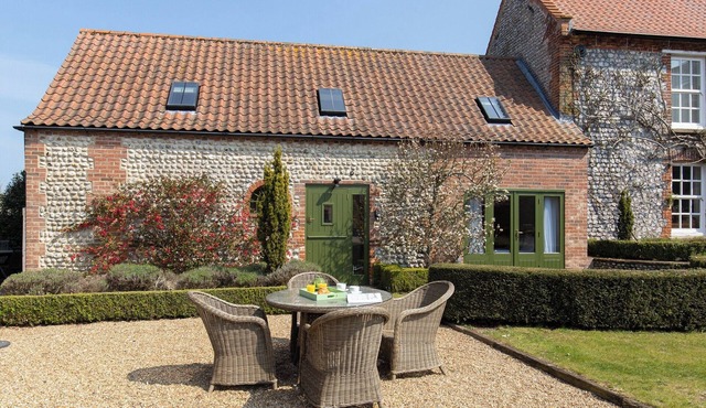 Open plan living accommodation with bi-fold doors.