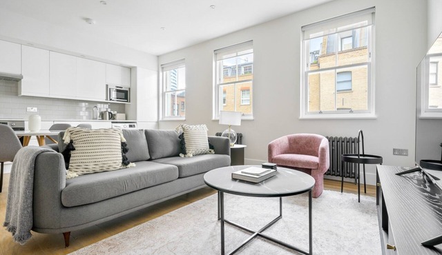 Open plan Waterloo, 2BR, New build, terrace, by Blueground