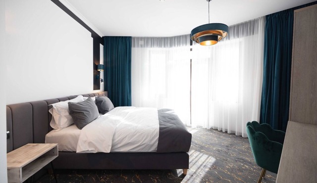 Opera Hotel