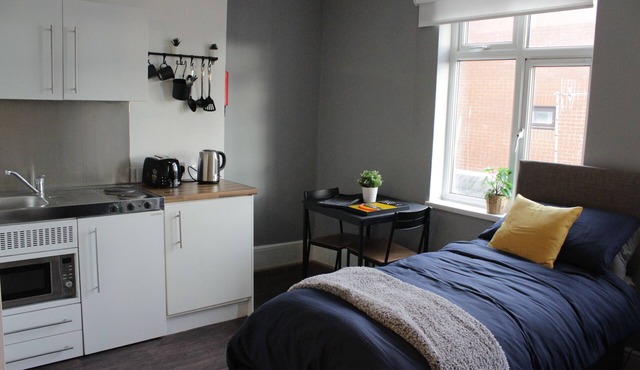 Opulent Studio Flat in City Centre w/FREE WIFI