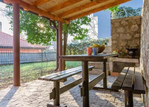 Orahovac Stone House