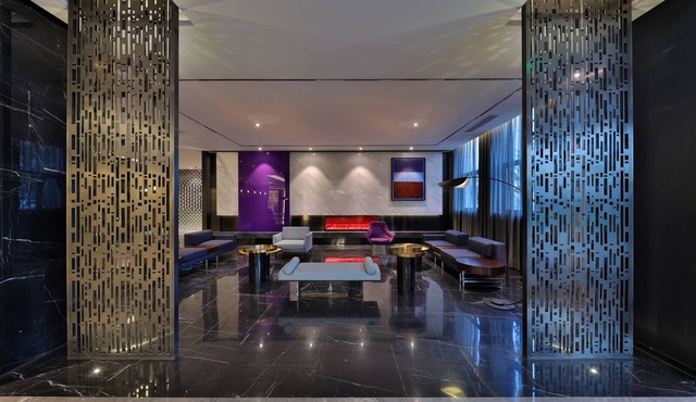 Orange Hotel Select