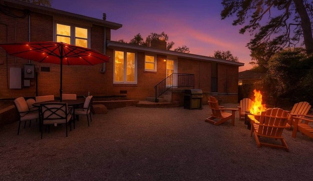 Orange Pit - 3BD 2BA Luxury Retreat - West Cola