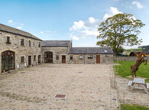 Orcaber Farm Barn