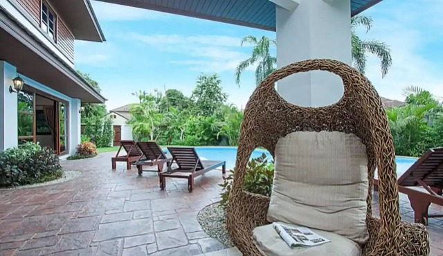 Oriental Thai luxury villa with Private pool