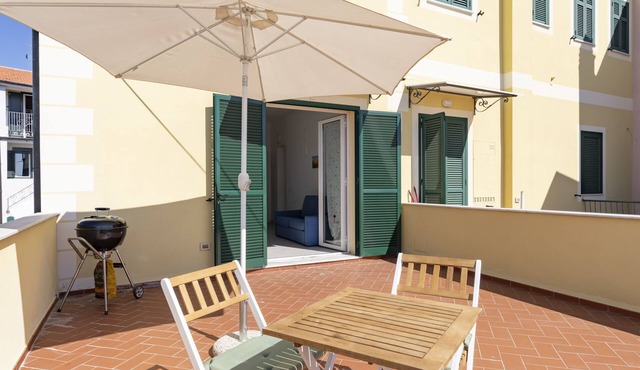 Origano by Interhome