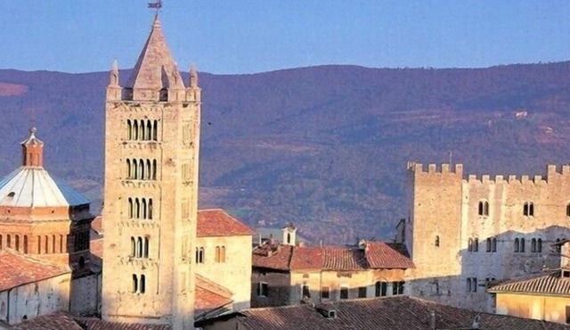 Original Tuscan holiday apartment in a quiet location with rooftop terrace