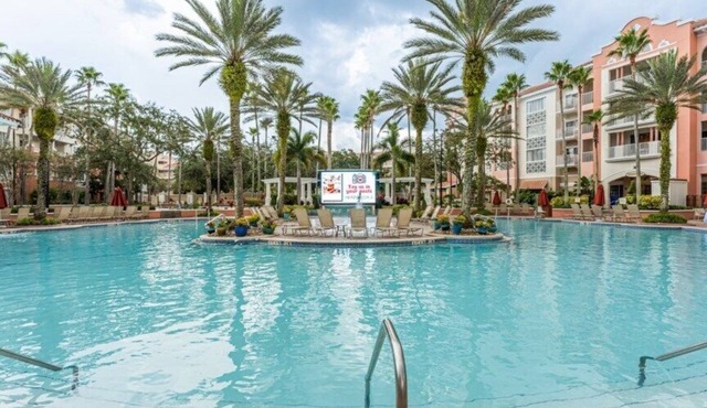 Orlando | Orlando Golf Retreat | Pool & Golf