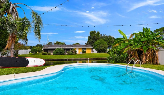 Orlando Warterfront Oasis near Disney, Universal and downtown
